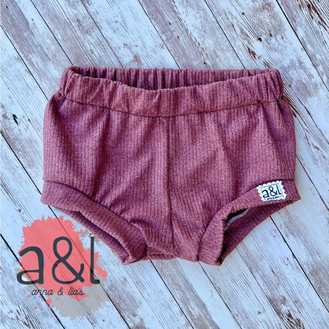 Custom Shorties (elastic waist)