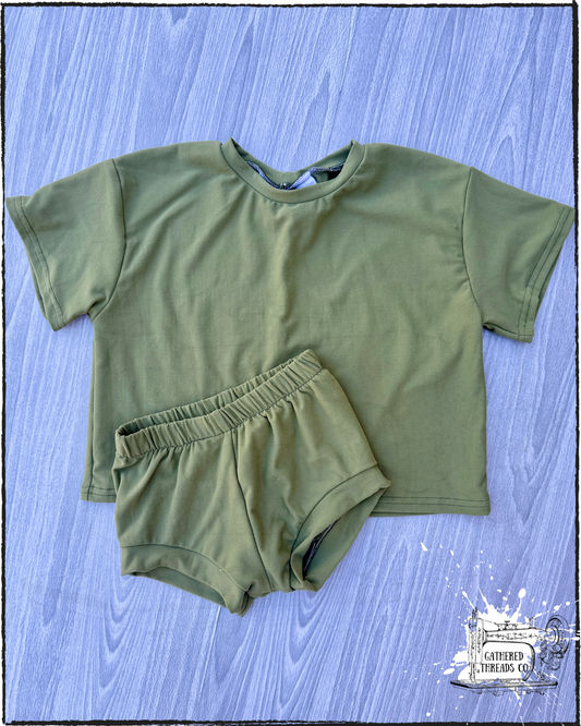 Shorties & Oversized Tee size 18-24m *RTS